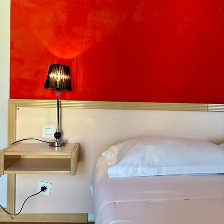 Hotel Hoetel U Santa Maria 2*