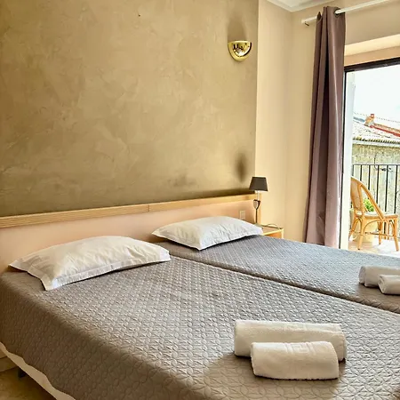 Otel Hoetel U Santa Maria